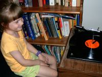 Hannah and the record player