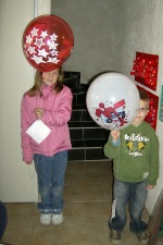 Hannah and Nathanael with notes for the three Kings....